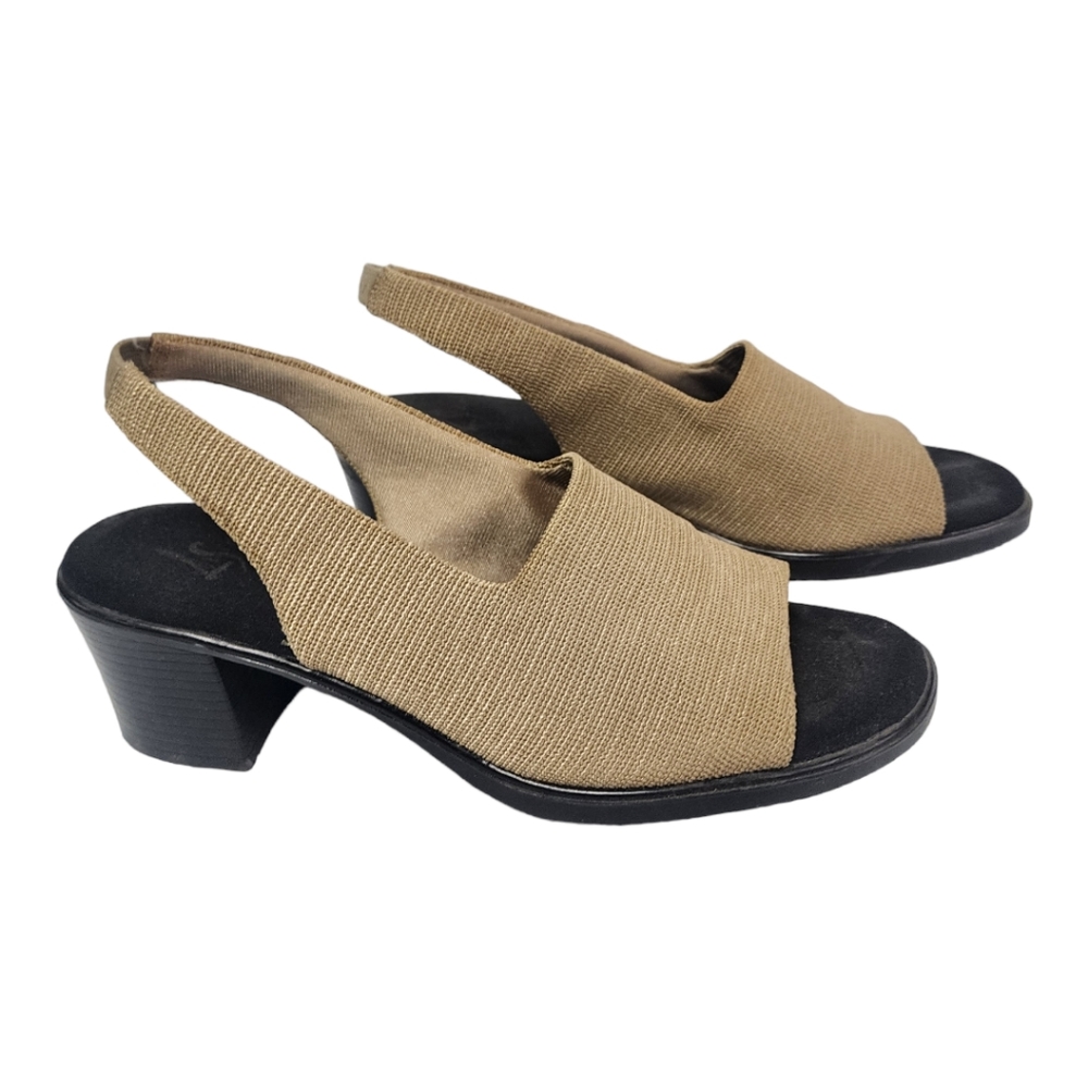 Life Stride Tan Sling Back Chunky Heeled Y2K 2000 Open Toe Sandals Size 8.5 M